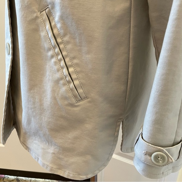 Isaac Mizrahi Live Rain Coat Size XS Grey w Reptile Print Lining Removable Hood - Picture 6 of 13